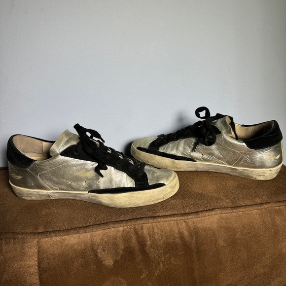 Golden Goose Superstar Sneakers Round Toe Lace Up Low Top Leather in Silver - Picture 10 of 15